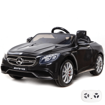 Mercedes Kinderauto S63 schwarz Seitenansicht Grill Scheinwerfer Felgen Reifen